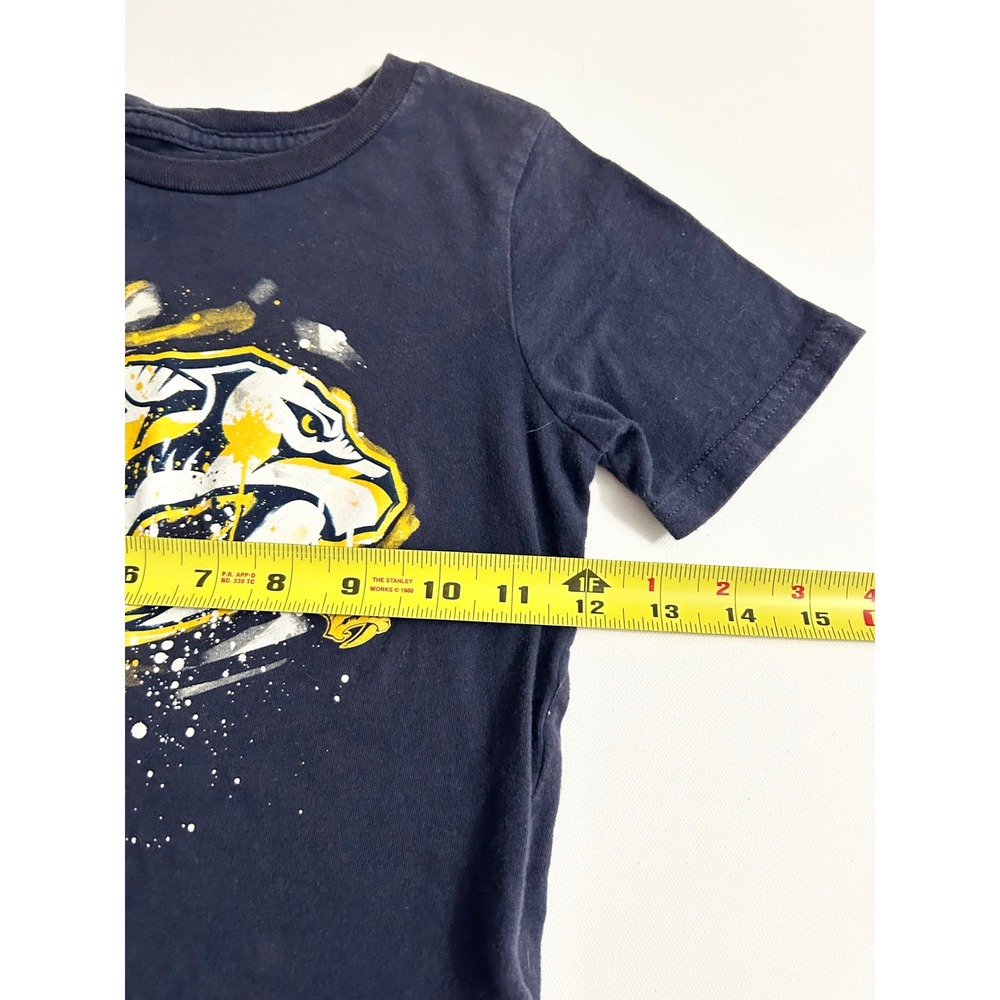 NHL Nashville Predators Kids Navy Blue Graphic T-Shirt Size Small 4 Hockey Tee - Picture 3 of 5